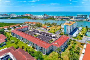 10215 Regal Dr #41, LARGO