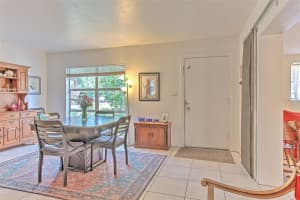 10119 CLIFF CIRCLE, TAMPA, FL 33612 Sold 08/08/25