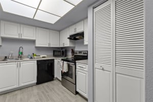 3709 GREENERY COURT, TAMPA, FL 33618 - MLS#MFRTB8377644