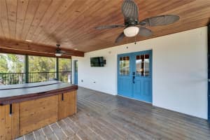 9118 BRUNSWICK LANE, TAMPA, FL 33615 - MLS#MFRTB8377709