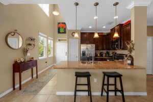 582 53RD AVENUE, ST PETERSBURG, FL 33703 - MLS#MFRTB8377886