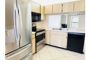 2024 BLUE HAWK COURT, CLEARWATER, FL 33762 - MLS#MFRTB8378172