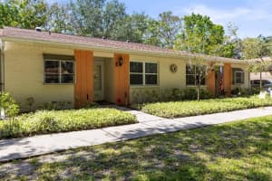 2212 Lark Cir W #e, PALM HARBOR
