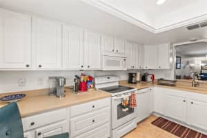 2212 LARK CIRCLE, PALM HARBOR, FL 34684 Sold 09/10/25