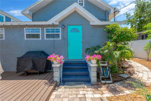 655 33RD AVE N, ST PETERSBURG, FL 33704 Sold 05/29/25