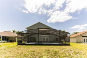 2433 HURON CIRCLE, KISSIMMEE, FL 34746 - MLS#MFRTB8378409