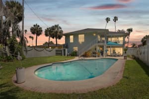 1842 BAYOU GRANDE BOULEVARD, ST PETERSBURG, FL 33703 - MLS#MFRTB8378427