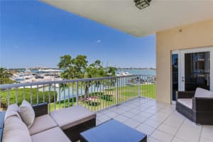 425 150th Ave #2301, MADEIRA BEACH