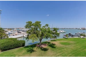 425 150TH AVENUE, MADEIRA BEACH, FL 33708 - MLS#MFRTB8378435