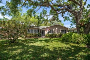420 POINSETTIA ROAD, BELLEAIR, FL 33756 Sold 05/27/25