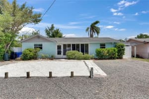 832 SEABREEZE DRIVE, RUSKIN, FL 33570 - MLS#MFRTB8378817