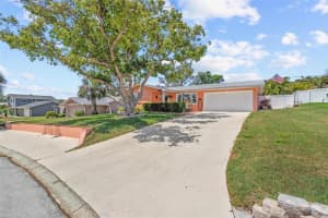 10448 Hetrick Cir W, LARGO