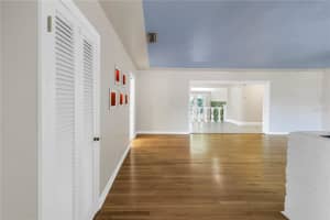 5051 5TH AVENUE, ST PETERSBURG, FL 33707 Sold 07/09/25