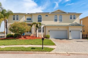 339 Manatee Ln, TARPON SPRINGS