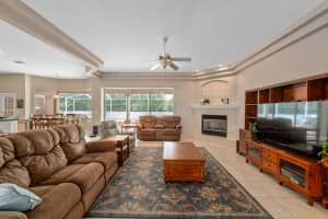 4022 VALRICO GROVE DRIVE, VALRICO, FL 33594 - MLS#MFRTB8379191