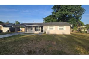 2207 EIFFEL DRIVE, ORLANDO, FL 32808 Sold 08/25/25