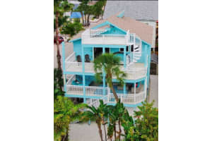 8675 GULF BOULEVARD, TREASURE ISLAND, FL 33706 Sold 06/10/25