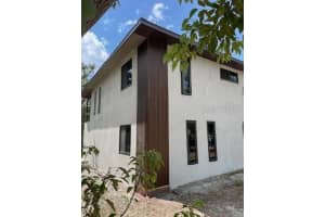 3911 6TH AVENUE, PALMETTO, FL 34221 Sold 08/13/25