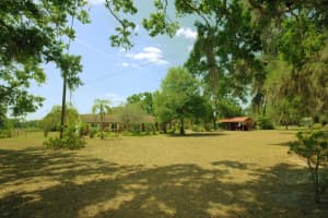 934 JERRY SMITH ROAD, DOVER, FL 33527 Sold 06/12/25