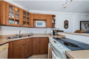 3315 58TH AVENUE, ST PETERSBURG, FL 33711 - MLS#MFRTB8379377