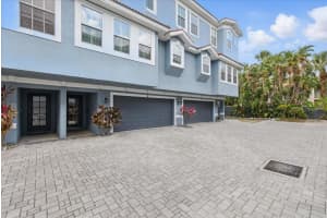 3111 DE LEON STREET, TAMPA, FL 33609 Sold 09/24/25