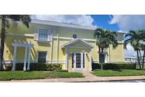 5215 COQUINA KEY DRIVE, ST PETERSBURG, FL 33705 - MLS#MFRTB8379477