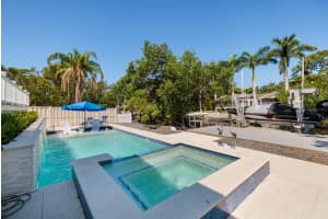 733 CAPTIVA COURT, ST PETERSBURG, FL 33702 Sold 06/12/25