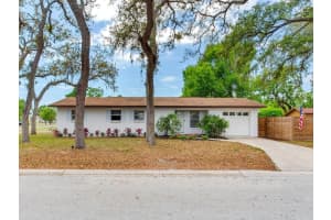 1700 25th St N, ST PETERSBURG