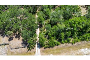 1616 LIGHTFOOT ROAD, WIMAUMA, FL 33598 Sold 07/16/25