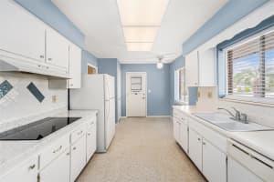 832 FOX HILLS DRIVE, SUN CITY CENTER, FL 33573 Sold 06/20/25