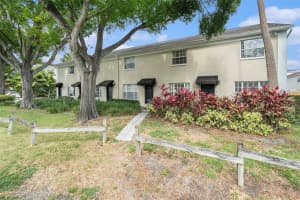 408 S ARRAWANA AVE #A4, TAMPA, FL 33609 Sold 05/23/25