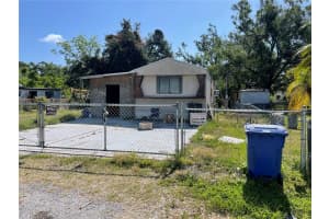 9914 MASSACHUSETTS STREET, GIBSONTON, FL 33534 Sold 05/14/25