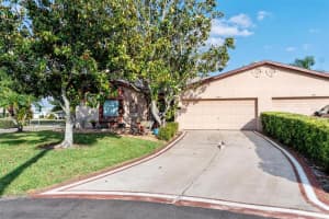 1823 Atrium Dr, SUN CITY CENTER