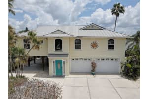 9914 Alavista Dr, GIBSONTON