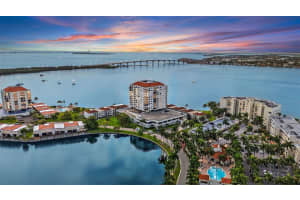 6287 Bahia Del Mar Cir #404, ST PETERSBURG