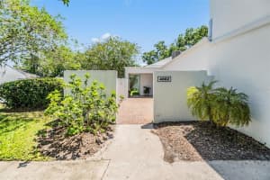 4002 CYPRESS COURT, TAMPA, FL 33618 Sold 08/18/25