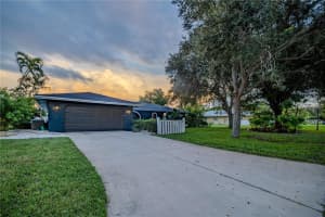 1211 64TH STREET, BRADENTON, FL 34209 - MLS#MFRTB8380403