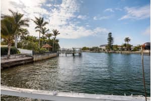 2487 BAY ISLE DRIVE, ST PETERSBURG, FL 33705 - MLS#MFRTB8380577