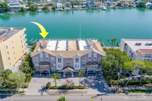 620 Bayway Blvd #1, CLEARWATER