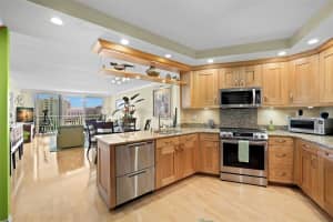 700 BEACH DRIVE, ST PETERSBURG, FL 33701 Sold 06/20/25