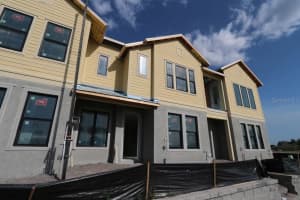 1643 Springwell Ln, SARASOTA