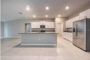 190 RAIN BERRY AVENUE, RUSKIN, FL 33570 - MLS#MFRTB8380709