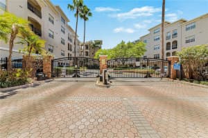 501 KNIGHTS RUN AVENUE, TAMPA, FL 33602 - MLS#MFRTB8380798
