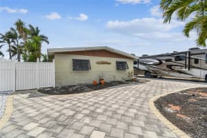 11340 5TH STREET, TREASURE ISLAND, FL 33706 - MLS#MFRTB8381031