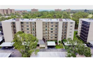 2700 Cove Cay Dr #2b, CLEARWATER