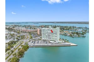 31 ISLAND WAY, CLEARWATER BEACH, FL 33767 - MLS#MFRTB8381036