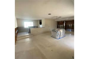 2015 DOLPHIN BOULEVARD, ST PETERSBURG, FL 33707 - MLS#MFRTB8381061