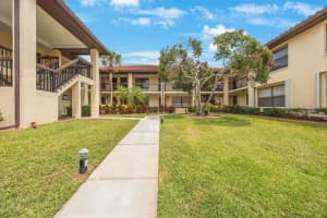 404 HAMMOCK PINE BOULEVARD, CLEARWATER, FL 33761 Sold 08/15/25