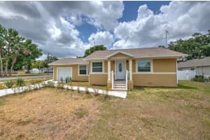 5939 14th St, ZEPHYRHILLS