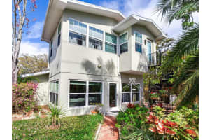 246 22ND AVENUE, ST PETERSBURG, FL 33704 - MLS#MFRTB8381370